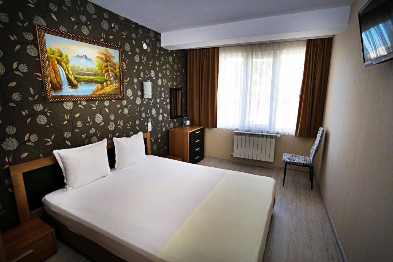 Apart Hotel Central Momchilgrad Exterior photo
